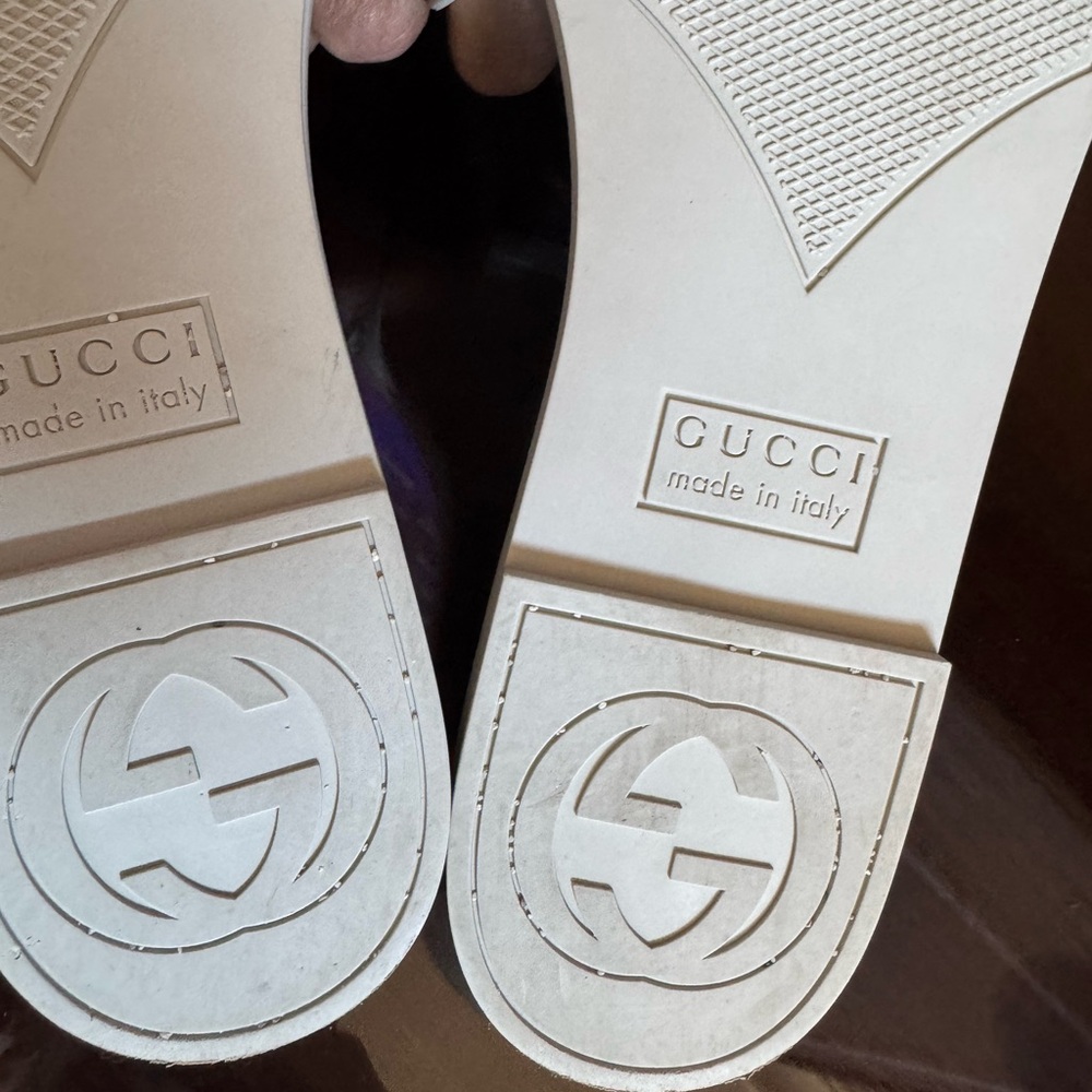 Gucci Women's Cream Logo Slide Sandals - Picture 4 of 8